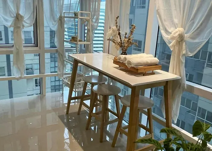 Spacious 1br Loft With Flex In Bgc Manila